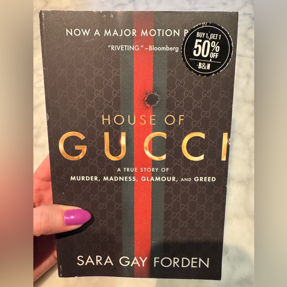 📚 House of Gucci Book - by Sara Gay Forden📚